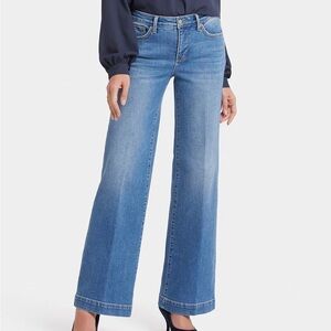 Women's Blue Jeans